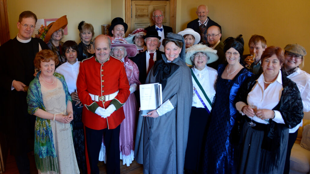 Suzanne Zeedyk-2013 Mary Lily Walker Dundee 1